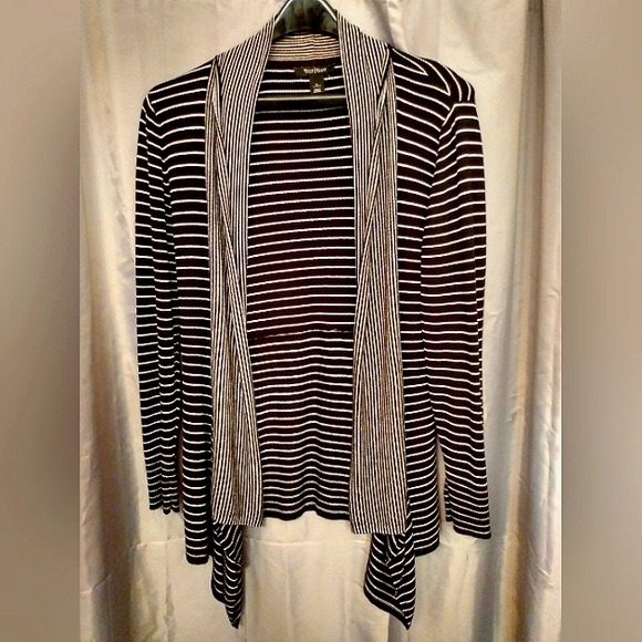 🆓White House Black Market Black and White Open Front Cardigan - Picture 1 of 4